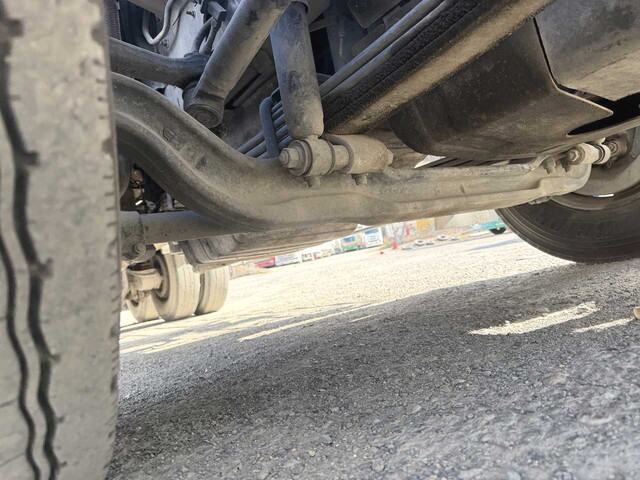 UDトラックスクオンコンテナ専用車大型（10t）[写真23]