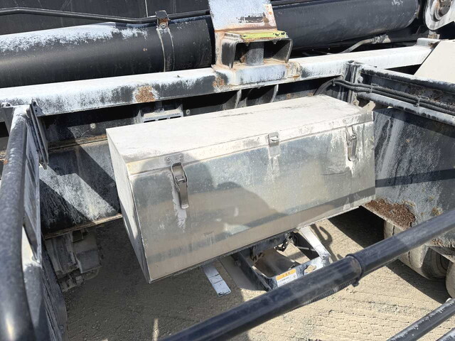 UDトラックスクオンコンテナ専用車大型（10t）[写真26]