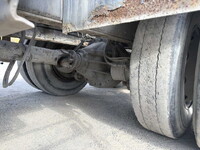 UDトラックスクオンコンテナ専用車大型（10t）[写真28]