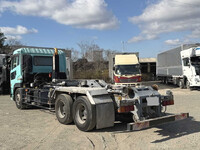 UDトラックスクオンコンテナ専用車大型（10t）[写真02]