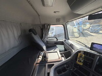 UDトラックスクオンコンテナ専用車大型（10t）[写真39]