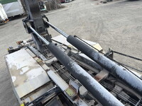 UDトラックスクオンコンテナ専用車大型（10t）[写真10]