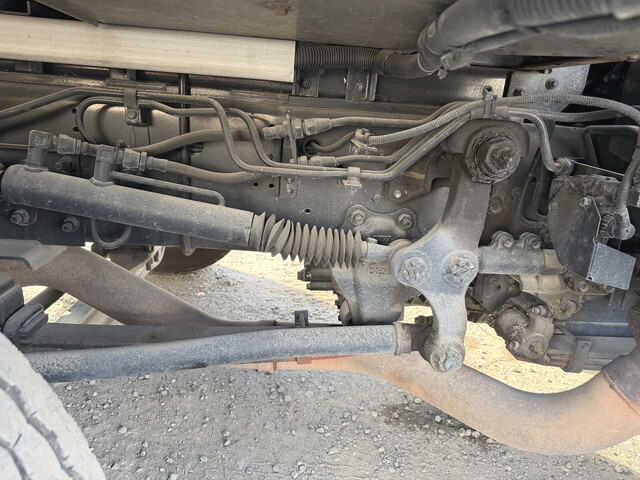 いすゞギガアルミウイング大型（10t）[写真29]