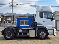 UDトラックスクオントレーラーヘッド（トラクターヘッド）大型（10t）[写真06]