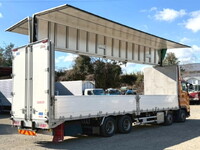 いすゞギガアルミウイング大型（10t）[写真02]