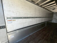 いすゞギガアルミウイング大型（10t）[写真38]