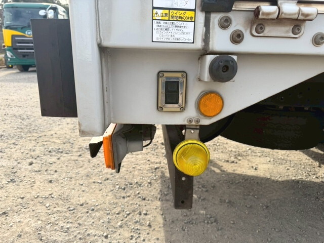 日野デュトロアルミウイング小型（2t・3t）[写真21]