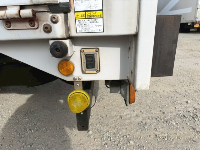 日野デュトロアルミウイング小型（2t・3t）[写真24]