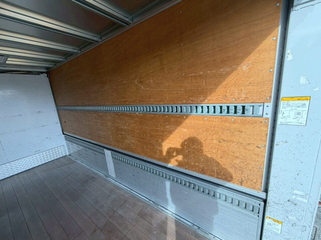 日野デュトロアルミウイング小型（2t・3t）[写真36]