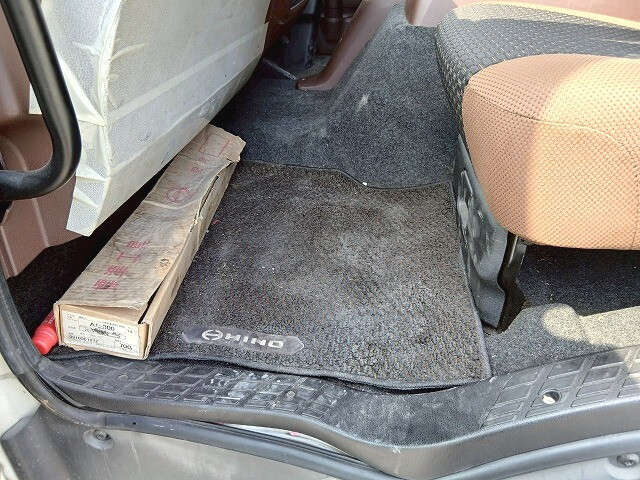 日野レンジャーアルミウイング中型（4t）[写真11]