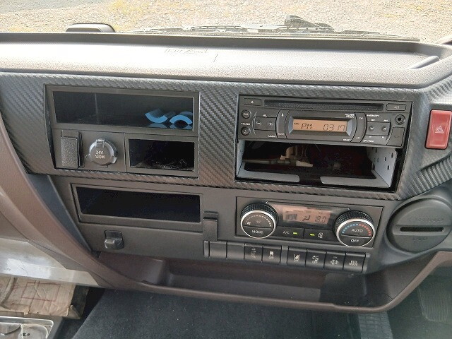 日野レンジャーアルミウイング中型（4t）[写真15]