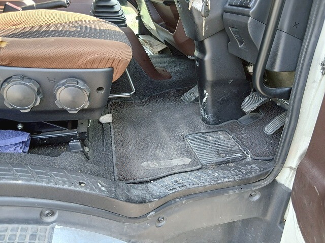 日野レンジャーアルミウイング中型（4t）[写真20]