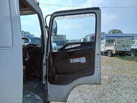 日野レンジャーアルミウイング中型（4t）[写真22]