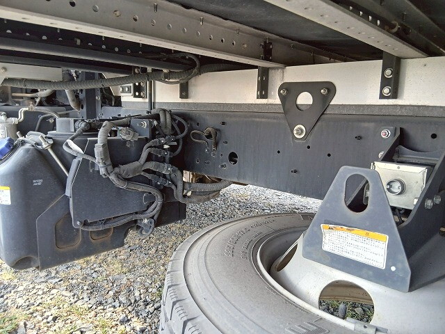 日野レンジャーアルミウイング中型（4t）[写真23]