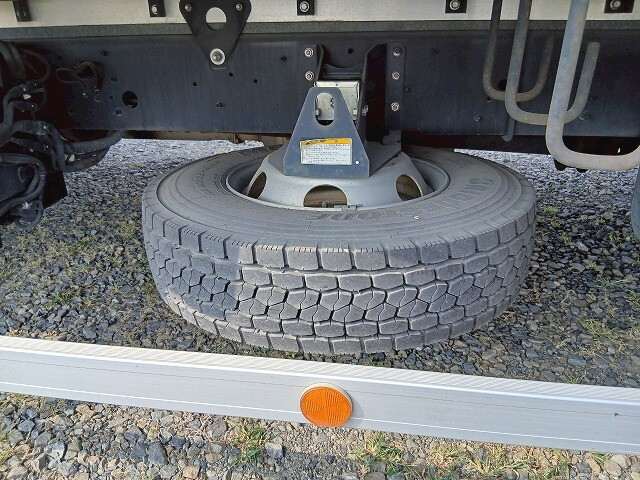 日野レンジャーアルミウイング中型（4t）[写真24]