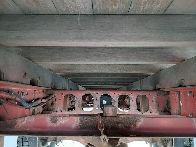 UDトラックスコンドルアルミブロック中型（4t）[写真17]