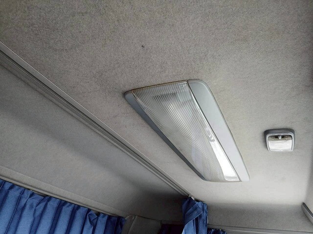 UDトラックスコンドルアルミブロック中型（4t）[写真28]