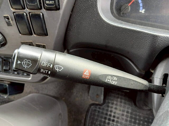 UDトラックスコンドルアルミブロック中型（4t）[写真32]