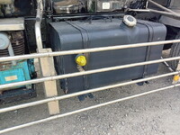 三菱ふそうスーパーグレートタンク車（タンクローリー）大型（10t）[写真16]