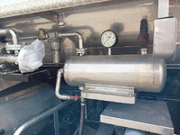 三菱ふそうスーパーグレートタンク車（タンクローリー）大型（10t）[写真18]