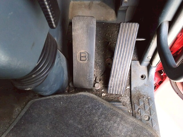 三菱ふそうスーパーグレートタンク車（タンクローリー）大型（10t）[写真25]