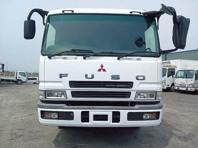 三菱ふそうスーパーグレートタンク車（タンクローリー）大型（10t）[写真03]