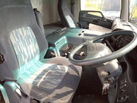 三菱ふそうスーパーグレートタンク車（タンクローリー）大型（10t）[写真36]