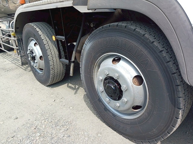 三菱ふそうスーパーグレートタンク車（タンクローリー）大型（10t）[写真40]