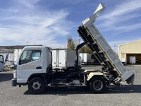 三菱ふそうキャンターローダーダンプ小型（2t・3t）[写真12]