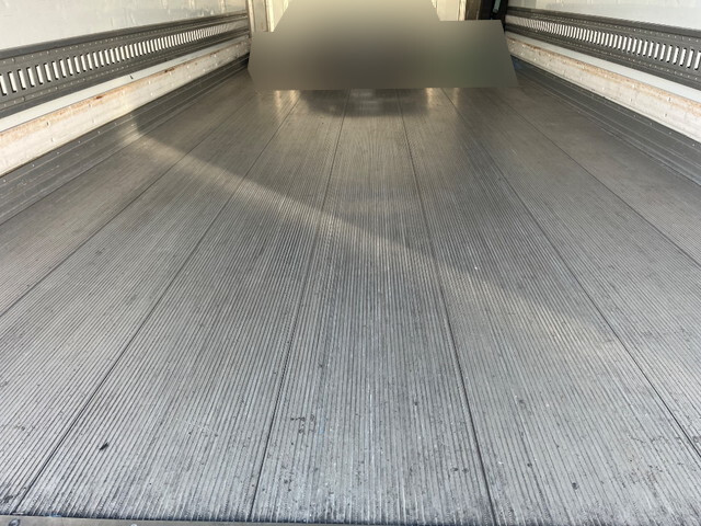 日野レンジャー冷凍車（冷蔵車）中型（4t）[写真12]