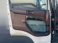 日野レンジャー冷凍車（冷蔵車）中型（4t）[写真30]