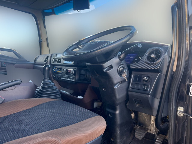 日野レンジャー冷凍車（冷蔵車）中型（4t）[写真33]