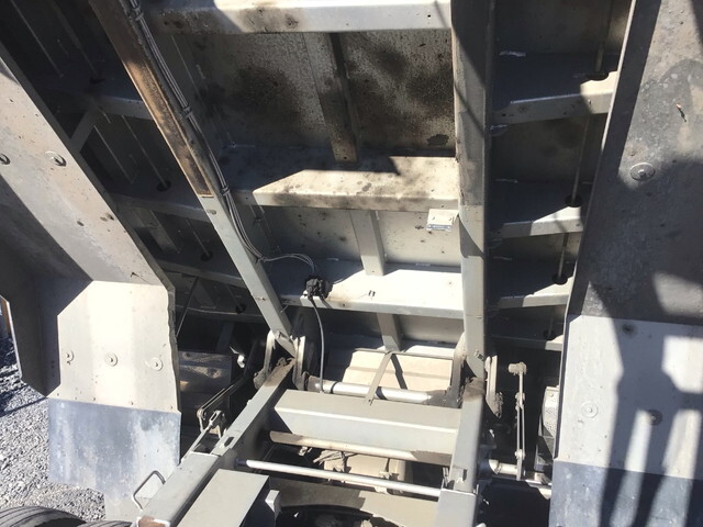 三菱ふそうスーパーグレート深ダンプ（土砂禁ダンプ）大型（10t）[写真14]