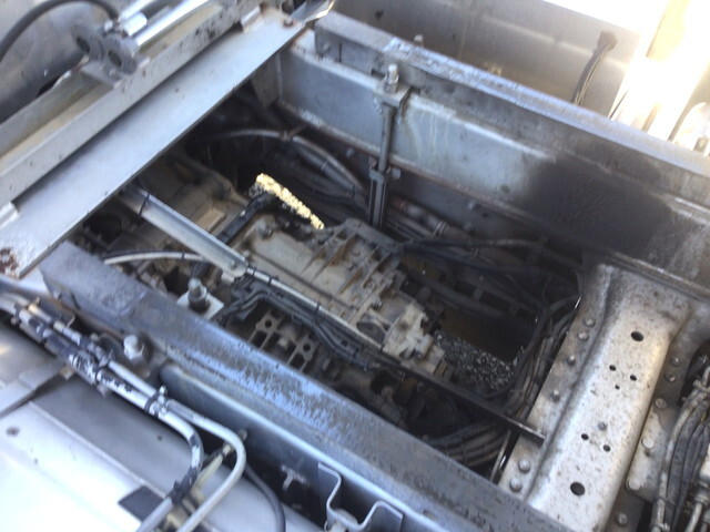 三菱ふそうスーパーグレート深ダンプ（土砂禁ダンプ）大型（10t）[写真21]