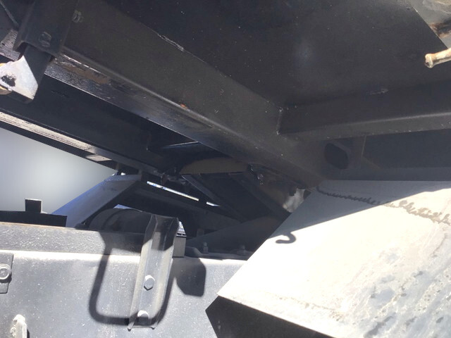 日野デュトロダブルキャブ・ダンプ小型（2t・3t）[写真13]