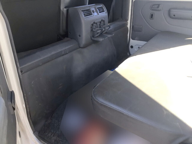 日野デュトロダブルキャブ・ダンプ小型（2t・3t）[写真20]