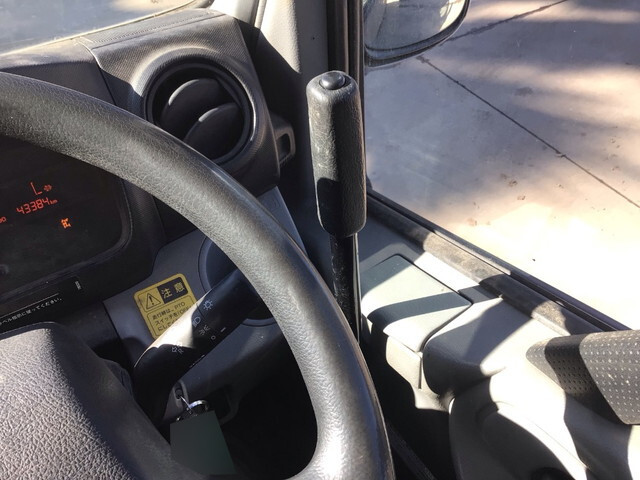 日野デュトロダブルキャブ・ダンプ小型（2t・3t）[写真28]