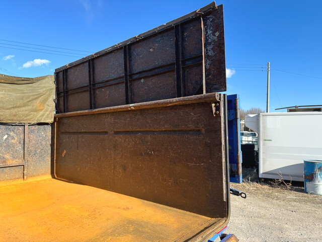 いすゞエルフ深ダンプ（土砂禁ダンプ）小型（2t・3t）[写真17]