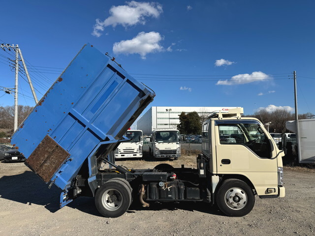 いすゞエルフ深ダンプ（土砂禁ダンプ）小型（2t・3t）[写真08]
