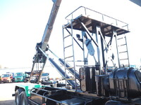 三菱ふそうスーパーグレートコンテナ専用車大型（10t）[写真14]