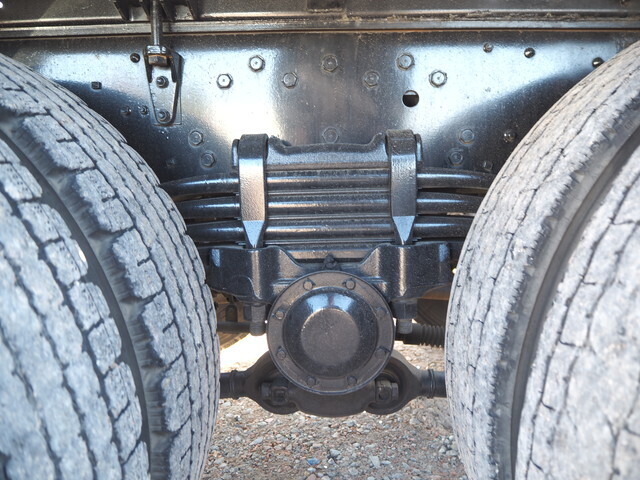 三菱ふそうスーパーグレートコンテナ専用車大型（10t）[写真16]