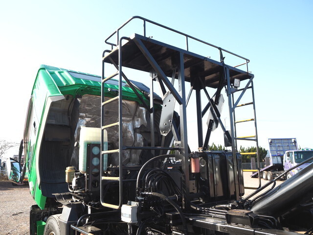 三菱ふそうスーパーグレートコンテナ専用車大型（10t）[写真21]