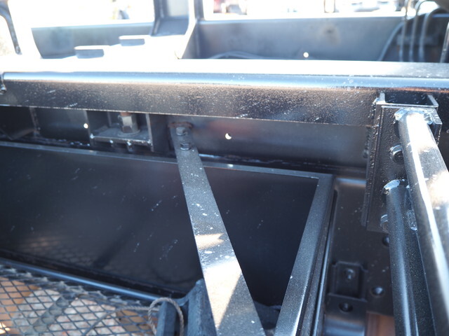 三菱ふそうスーパーグレートコンテナ専用車大型（10t）[写真24]