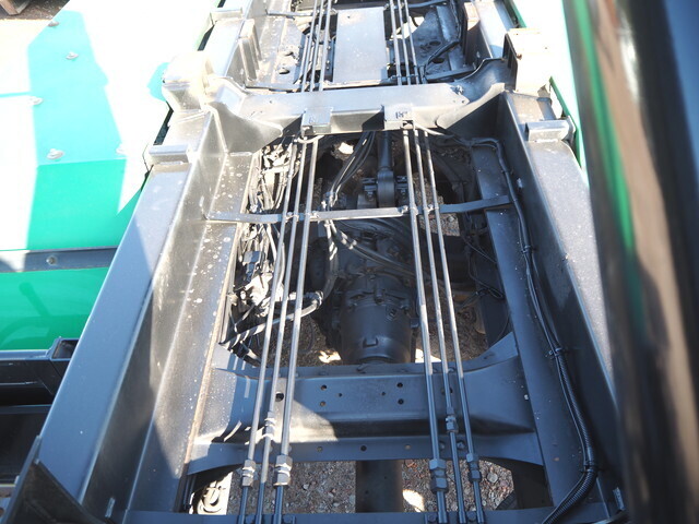 三菱ふそうスーパーグレートコンテナ専用車大型（10t）[写真26]