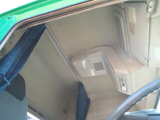 三菱ふそうスーパーグレートコンテナ専用車大型（10t）[写真32]