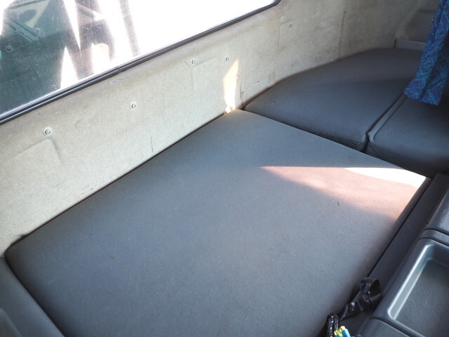 三菱ふそうスーパーグレートコンテナ専用車大型（10t）[写真33]