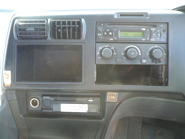 三菱ふそうスーパーグレートコンテナ専用車大型（10t）[写真36]