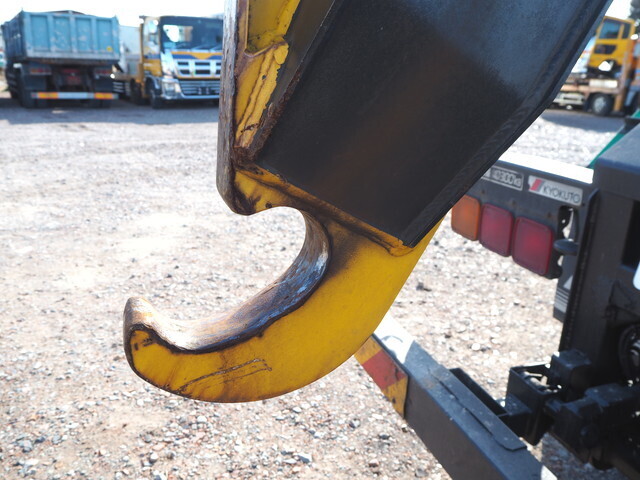 三菱ふそうスーパーグレートコンテナ専用車大型（10t）[写真08]