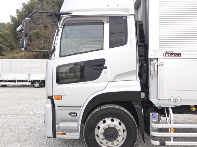 UDトラックスクオンアルミウイング大型（10t）[写真12]