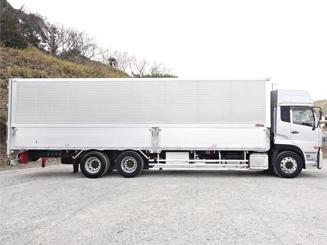 UDトラックスクオンアルミウイング大型（10t）[写真06]
